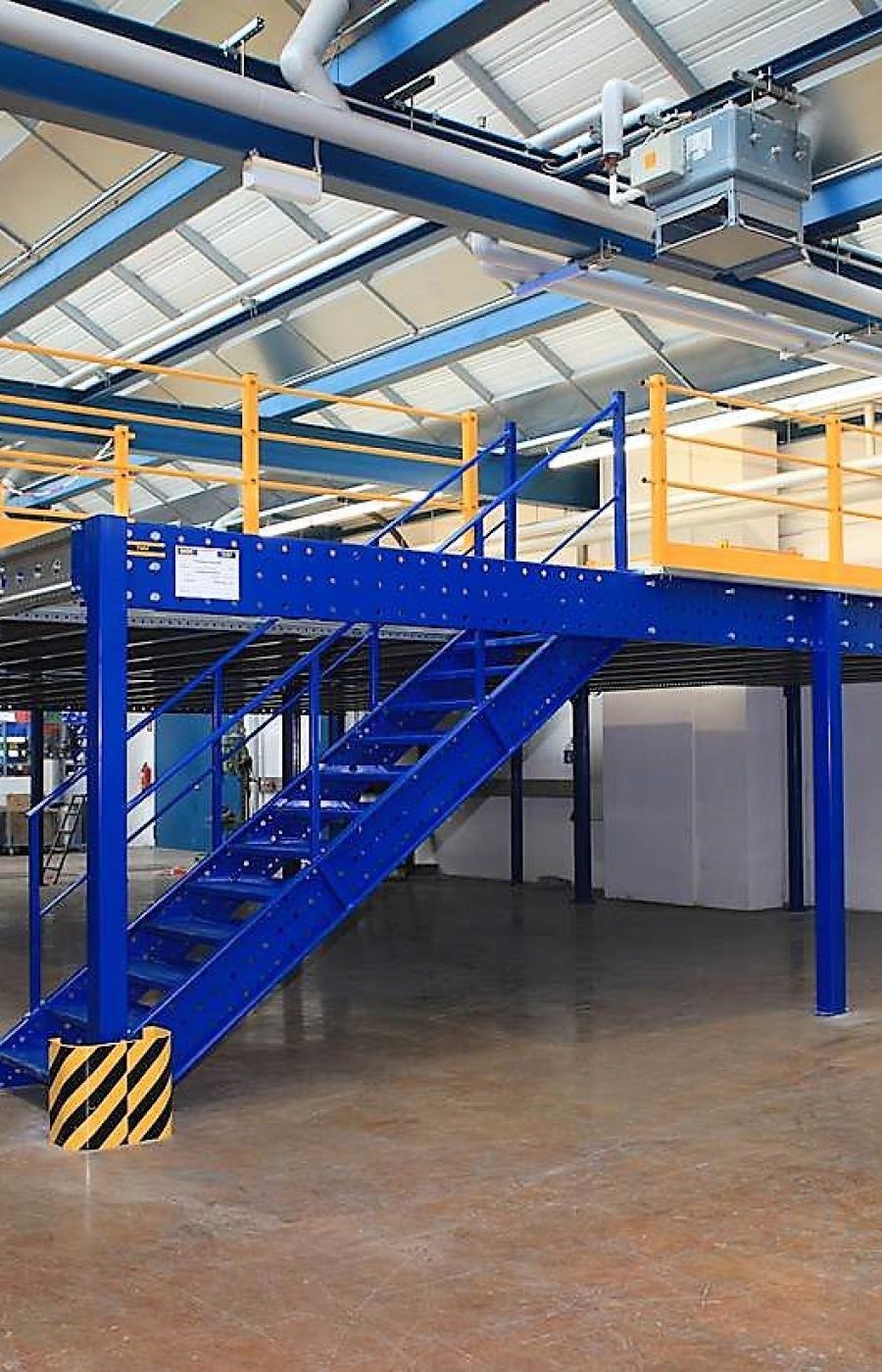 Almacén-multiuso-e1549032128504 Almacén-multiuso-e1549032128504